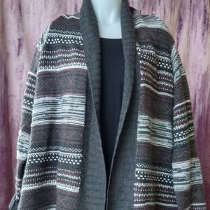 Shawl Sweater & Tee Shirt Combo! Daisy Fuentes & No Boundaries, see info...